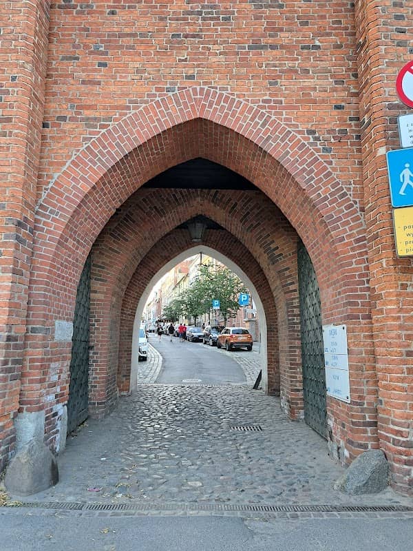 Mostowa Gate - Image 3