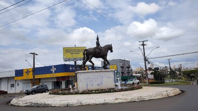 Rotatória do Cavalo - Image 1
