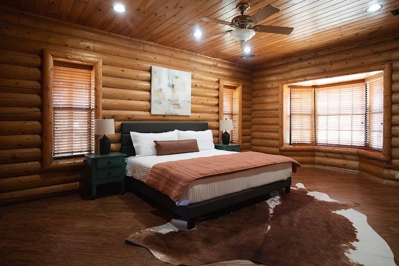 God's Country Resort - Image 2