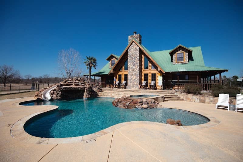 God's Country Resort - Image 1