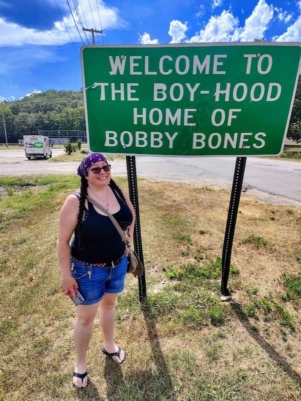 Bobby Bones Welcome Sign - Image 1