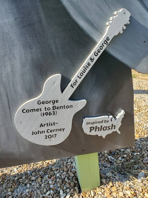 George Harrison Beatles Mural - Image 2