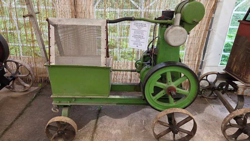 Sezónna expozícia HISTORICKÝCH Gazdovský strojov - Image 1