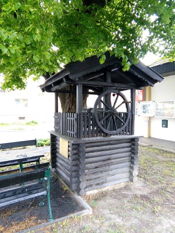 Dorfbrunnen - Image 1