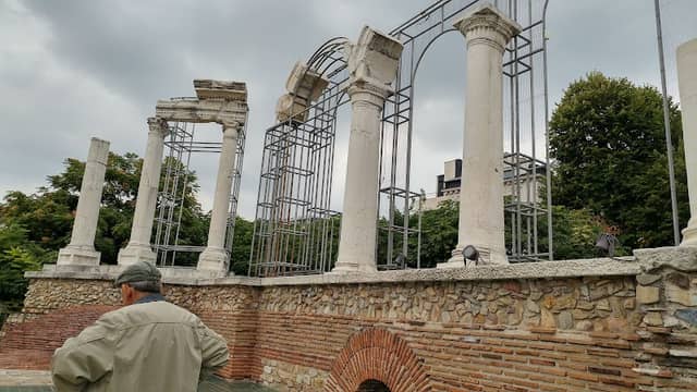 Antique Forum - Image 1