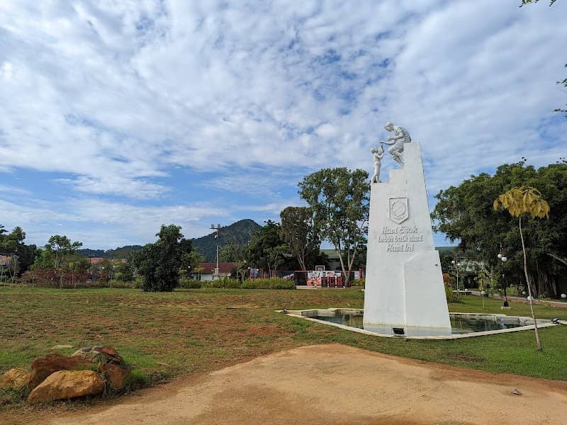 Taman Cahaya Madani Gayung Bersambut Singkawang - Image 1