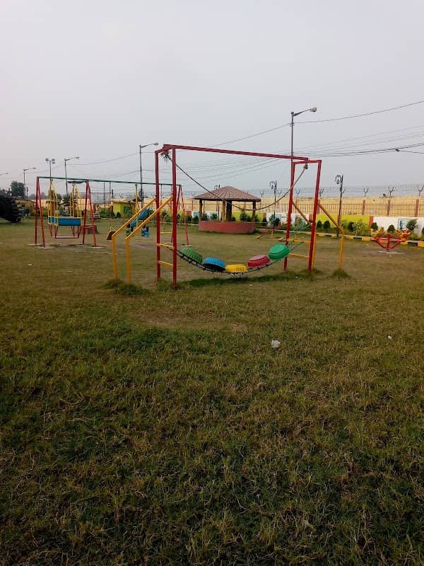 Rabindra Nazrul Park - Image 1