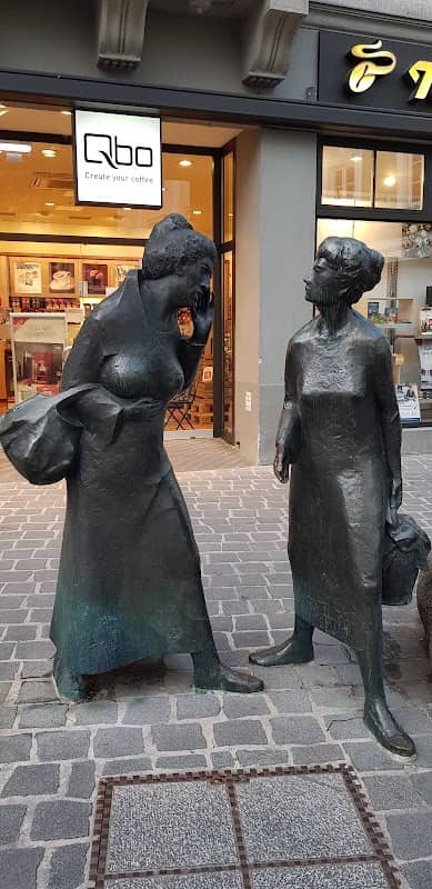 Tratschende Frauen - Image 2