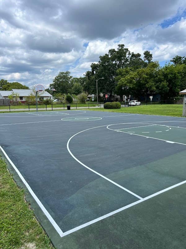 Woodmere Park - Image 1