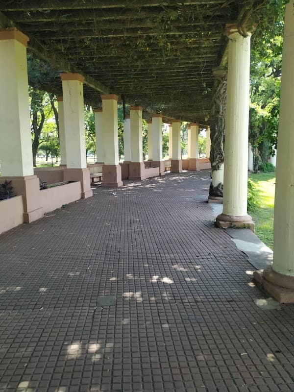El Rosedal - Image 2