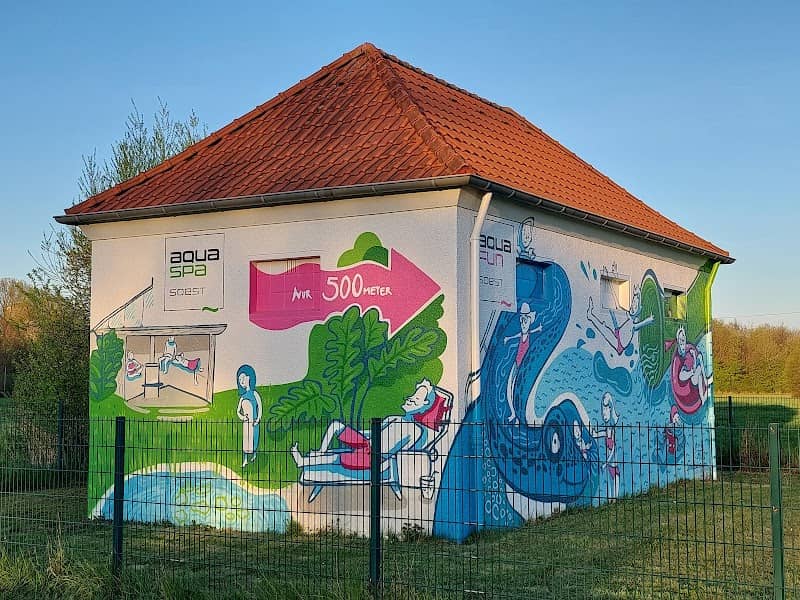 Trafohäuschen mit Graffiti-Kunst - Image 1