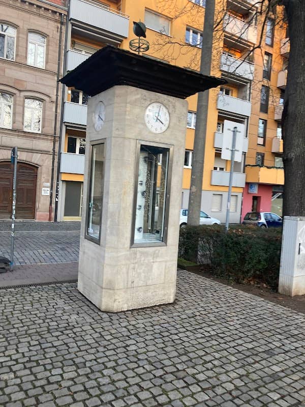 Uhrsäule - Image 1