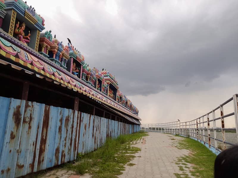 Korattur Lake Island - Image 1