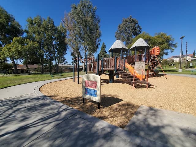 Acuna Park - Image 5