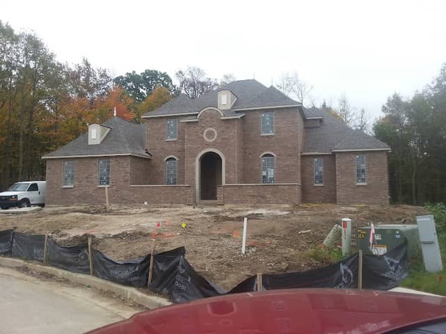 Chapel Square - Image 1