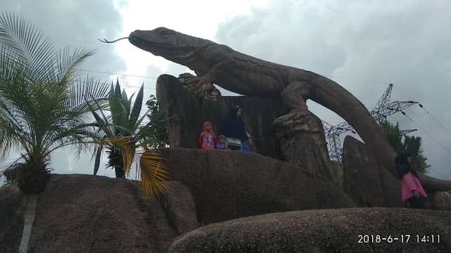 Komodo Park - Image 1
