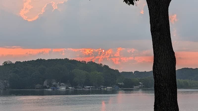 Diamond Lake - Image 1