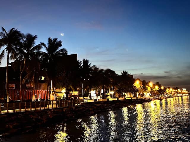 หาดบางแสนล่าง - Image 1