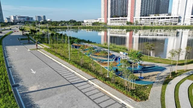 Cyberjaya LakeFront Park - Image 2