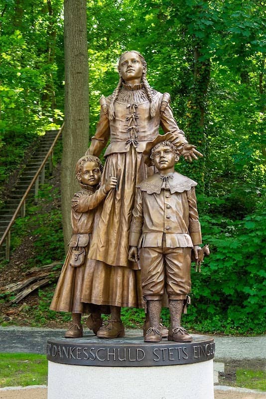Kinderlore-Denkmal - Image 1