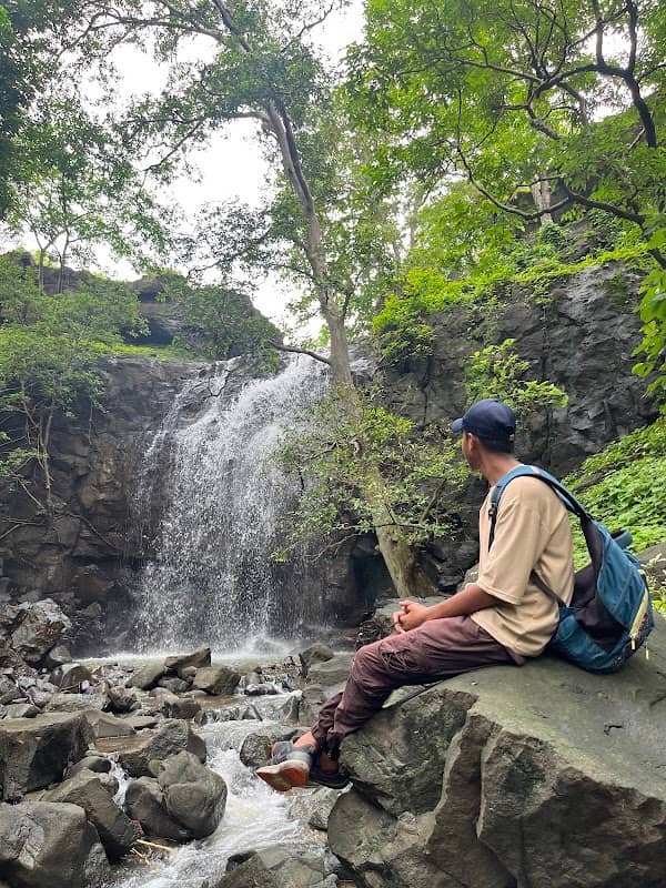 भदभदा Waterfall Siyarmau - Image 1