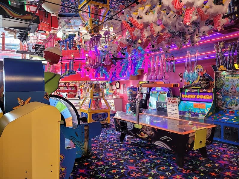 Fun & GameZ - Image 2