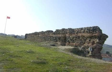 Corlu Castle - Image 1