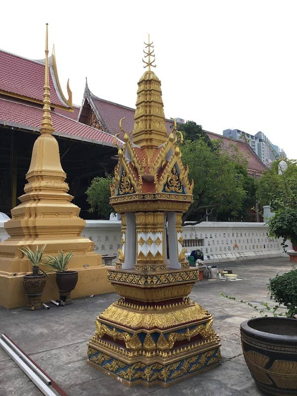 Wat Uthai Tharam - Image 1
