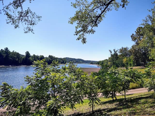 Tuscumbia Access - Image 1