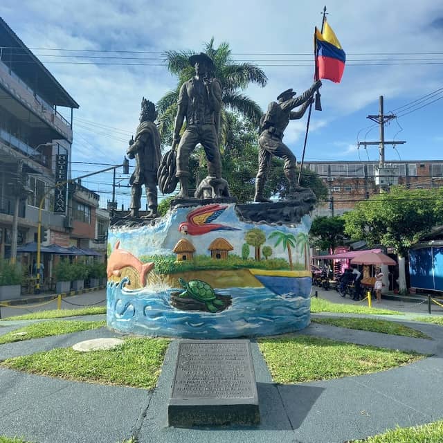 Puerto asis monumento a los fundadores - Image 1