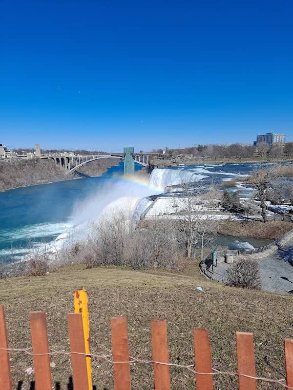 Niagara falls budget tours - Image 1