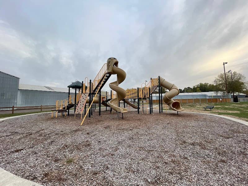 Lions Park - Image 1