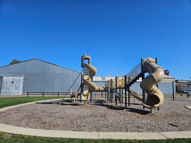 Lions Park - Image 2