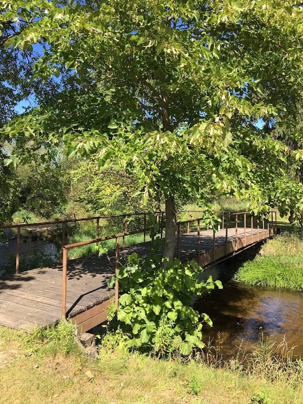 Redgranite’s Willow Creek Park - Image 1