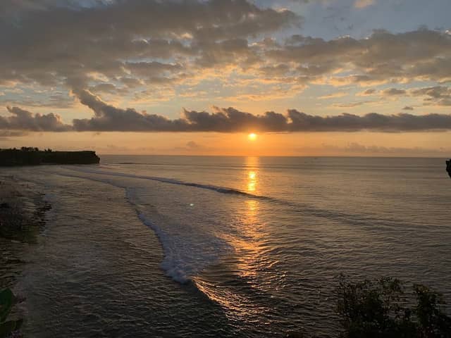 Tebing Pantai Balangan - Image 3