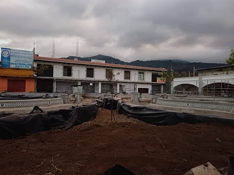 San Andrés Itzapa Central Park - Image 1
