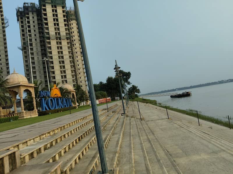 Alcove Ganga Ghat - Image 1