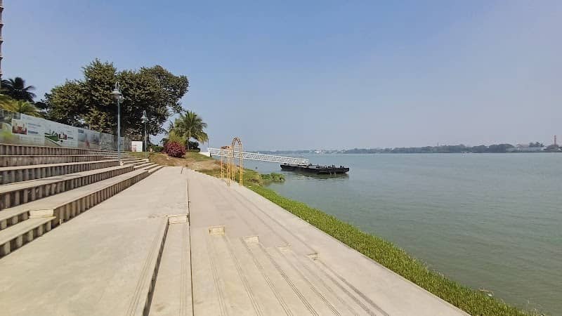 Alcove Ganga Ghat - Image 2