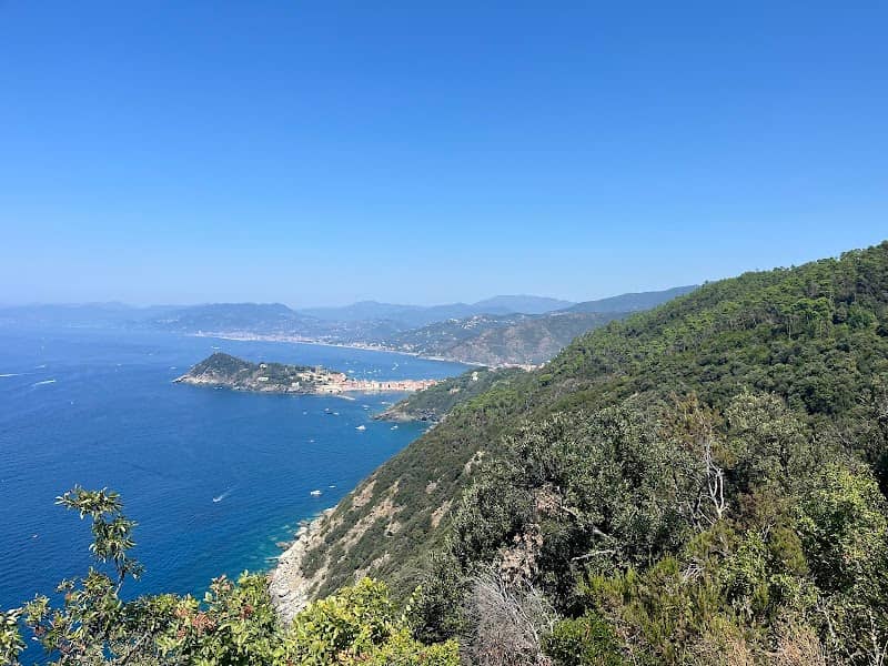 Bivacco di Punta Manara - Image 1