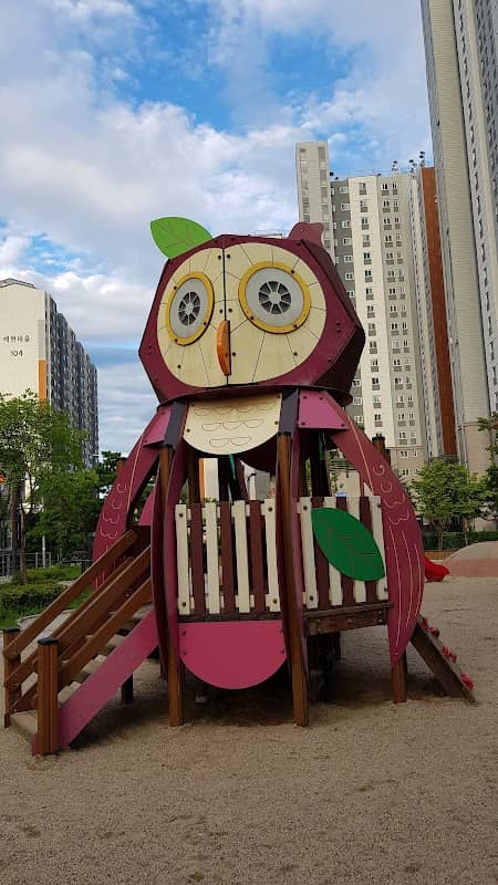 숲속 부엉이 놀이터 - Image 1