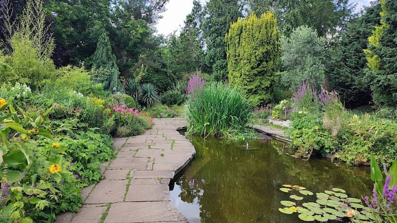 Cheslyn House & Gardens - Image 2