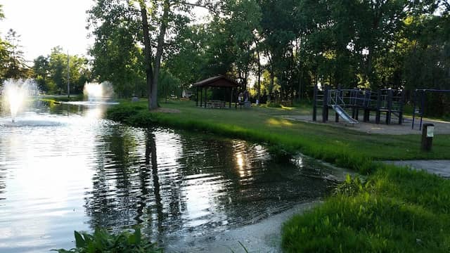 Fran Leaf Park - Image 2