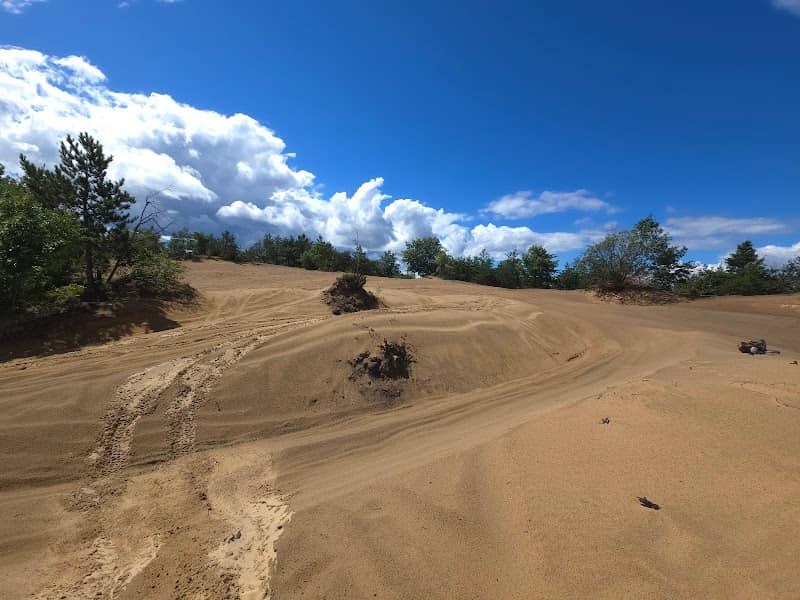 Saint Helen Hills - Image 1