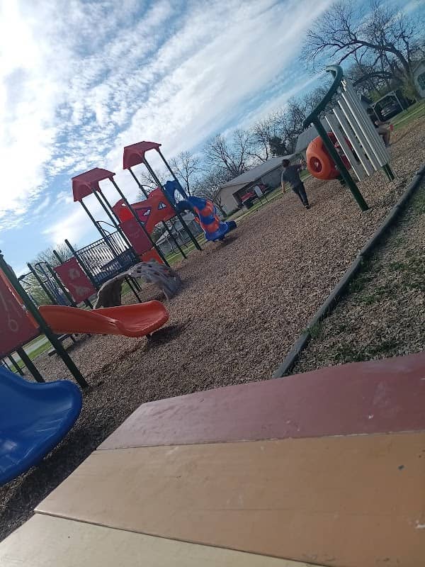 DeLeon Park - Image 1