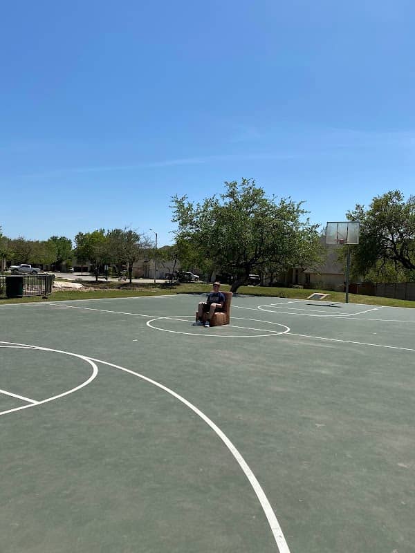 Quiet Moon Park - Image 1