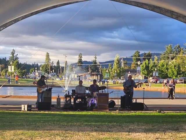 Bohemia Park - Image 1