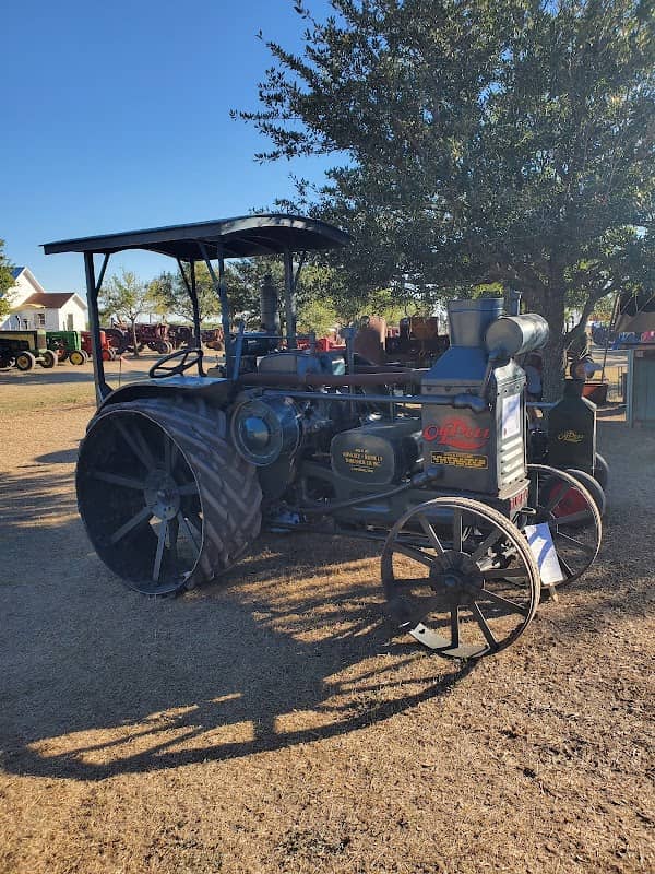Texas Early Day Tractor & Engine Association - Image 1