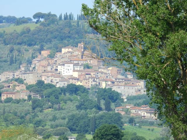 Piazza Don Mauro Franci - Image 1