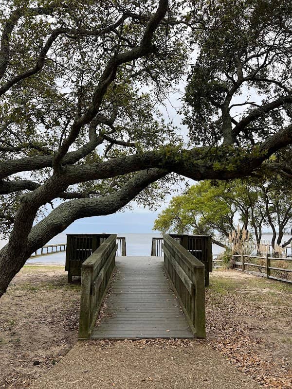 West Arch Street Public Estuarine Access - Image 2