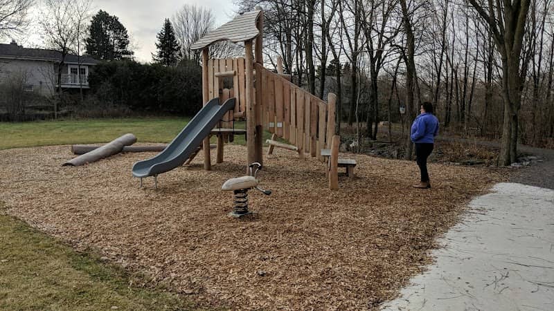 Fairway Hill Park - Image 2